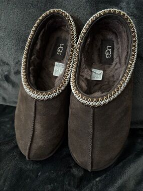 UGG Tasman II slipper